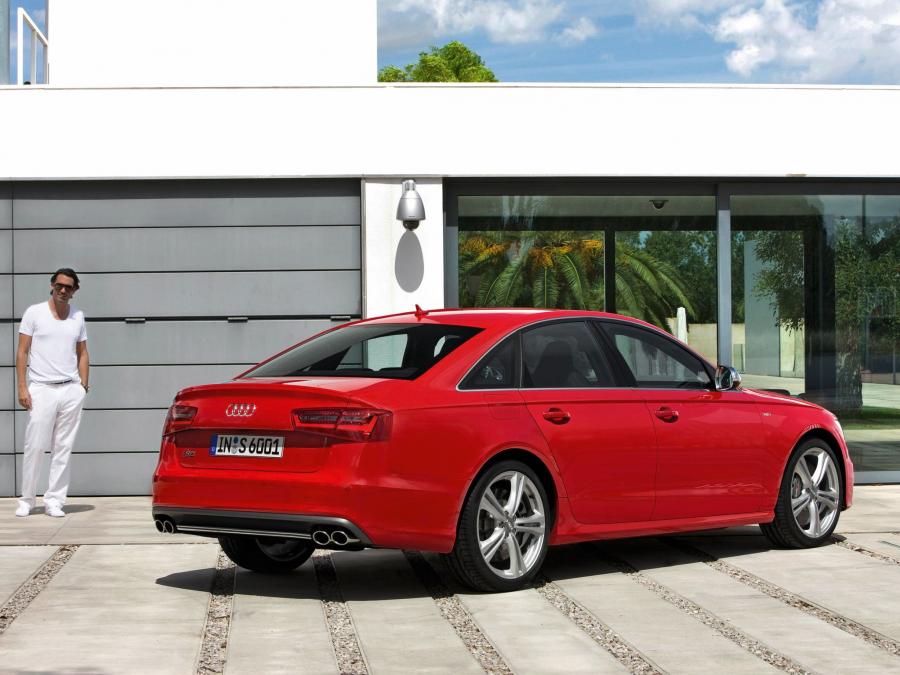  Audi S6 Sedan (4G, C7) 2012 года  (WW) (фото 4 из 30)